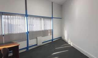 Bureau  100 m² à louer à Pantin (93500)