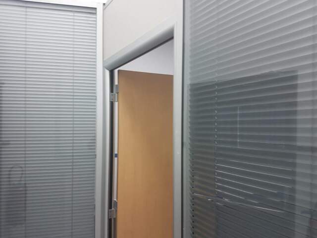 40 M2 PANTIN 93500 - LOCATION - LOCAUX BUREAUX - ANCIEN - 40 — photo du bien