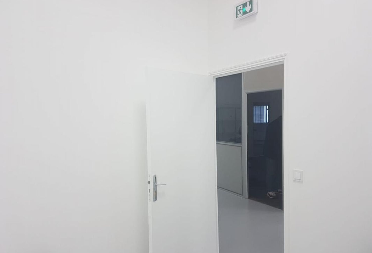 16 M2 PANTIN 93500 - LOCATION - LOCAUX BUREAUX - ANCIEN - 16 — photo 1
