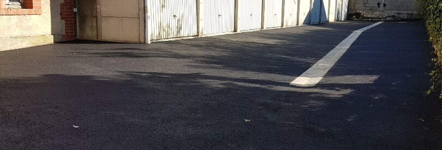 Garage   m² à louer à Bourges (18000)