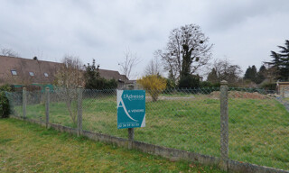 Terrain  821 m² à vendre à Fay-aux-Loges (45450)
