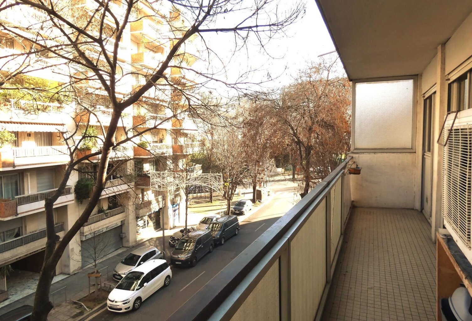 Baisse de Prix pour ce grand 2P Terrasse Riquier TNL — photo 1