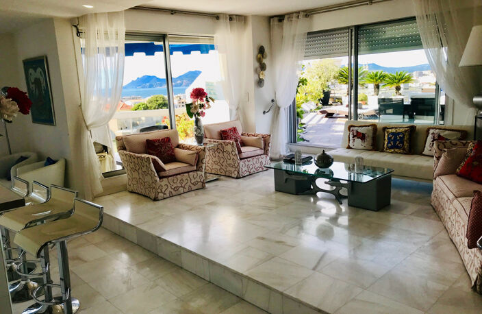 CANNES PENTHOUSE T3-T4 DE 140M2 TERRASSES 140M2 VUE MER PISC — photo 5