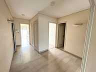 CANNES - ANGLE CARNOT LORD BYRON - ETAGE ELEVE - 3 PIECES TERRASSES - GARAGE - CAVE — photo 4