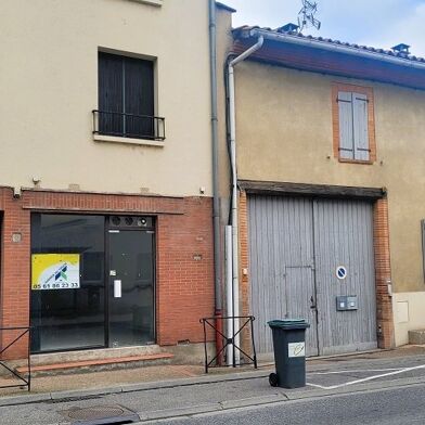 Commerce 2 pièces 74500 €