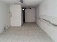 Local commercial — photo 2