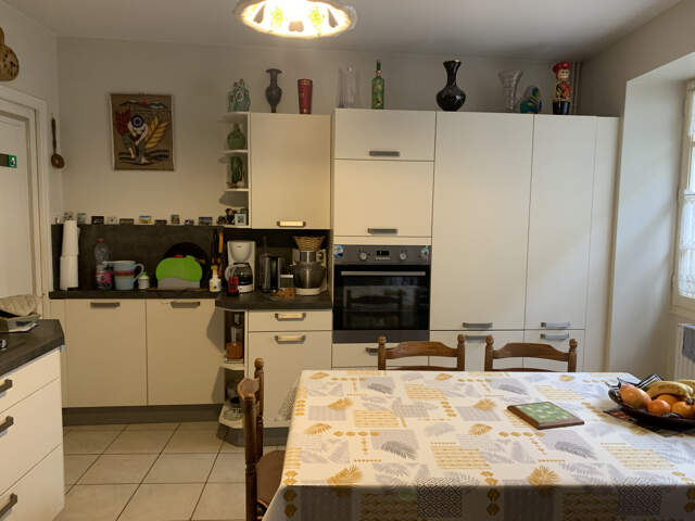 GUITRES Maison de ville 93 m2 — photo du bien