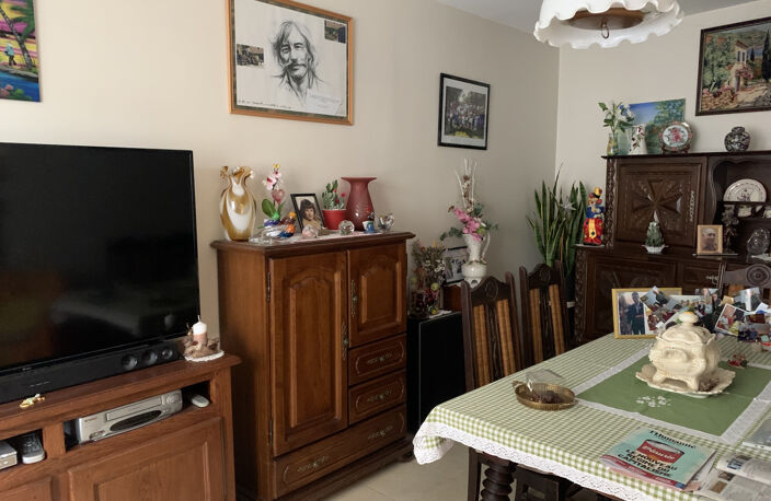 GUITRES Maison de ville 93 m2 — photo 2