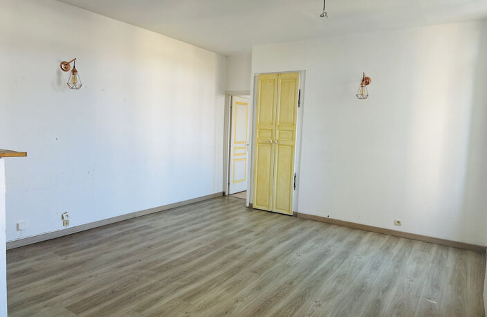 Hyeres centre appartement Type 3 58m2 — photo 3