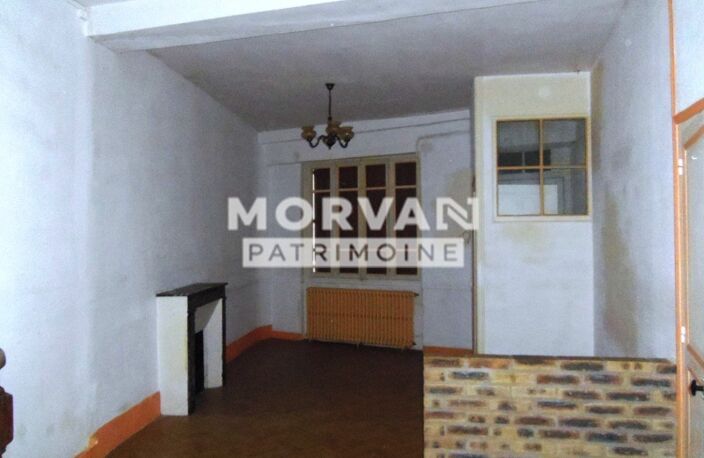MAISON AVEC GARAGE ET COURETTE COEUR VILLAGE TOUS COMMERCES 37 000 € — photo 2
