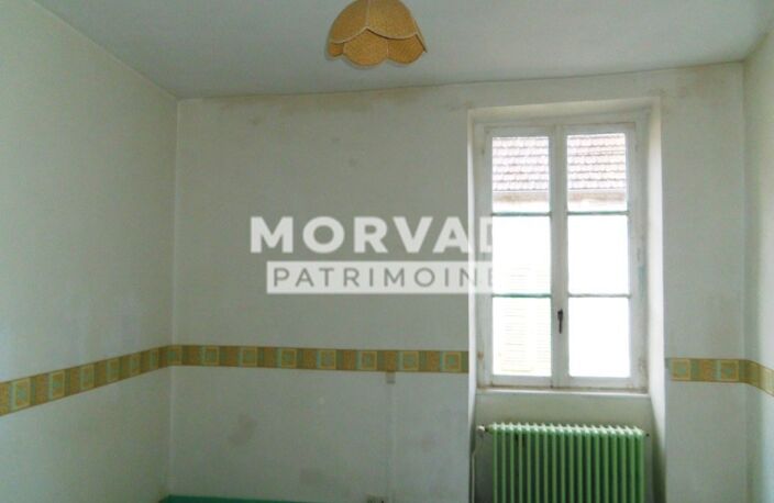 MAISON AVEC GARAGE ET COURETTE COEUR VILLAGE TOUS COMMERCES 37 000 € — photo 3