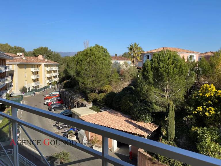 T2 dernier étage terrasse — photo 1