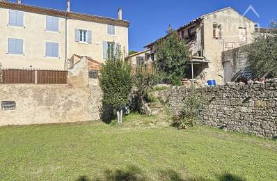 Maison de village à fort potentiel avec terrain — photo du bien