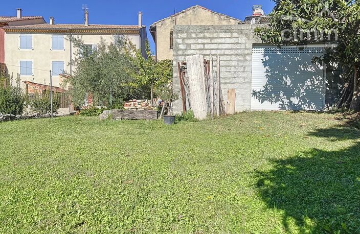 Maison de village à fort potentiel avec terrain — photo 3