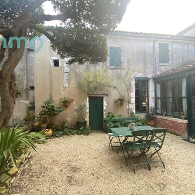 Maison 8 pièces 470250 €