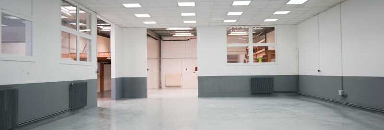 Local industriel  417 m² à louer à Saint-Brieuc (22000)