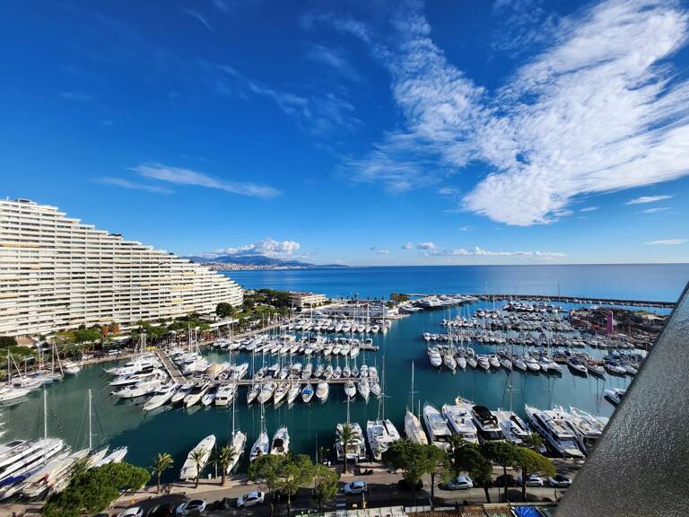 4 P. EXCLUSIVITE marina vue mer pano étage élevé — photo 1