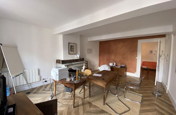 Vente appartement 4 pièces 70 m² Tarare (69170) — photo 3