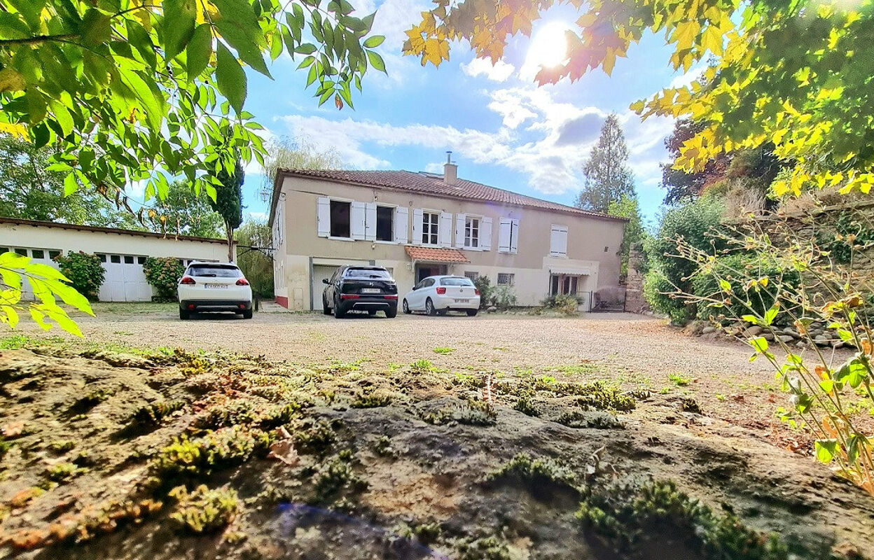 maison 10 pièces 400 m2 à vendre à Laroque-d'Olmes (09600)