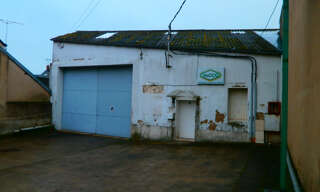 Commerce  900 m² à louer à Issoudun (36100)