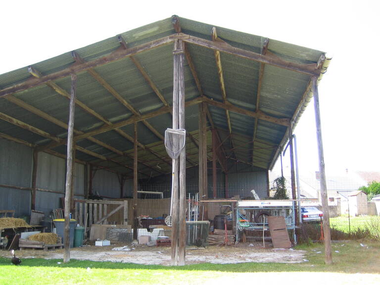 Maison de Bourg sur terrain 1866m² — photo 1