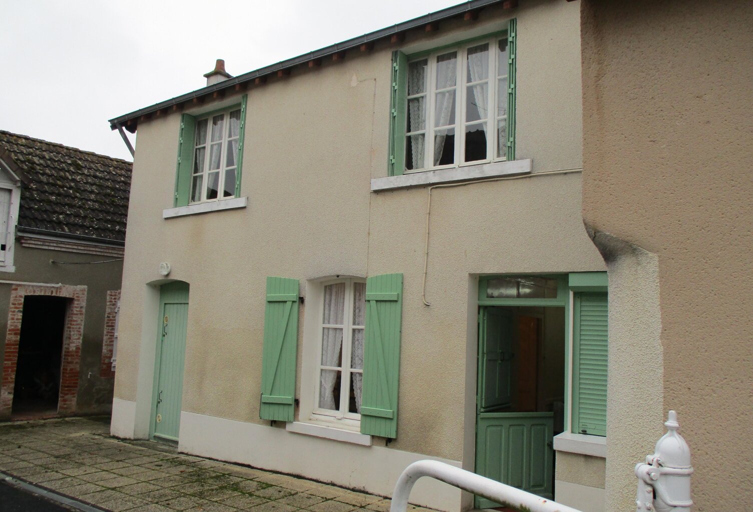 Maison de bourg mitoyenne — photo 1