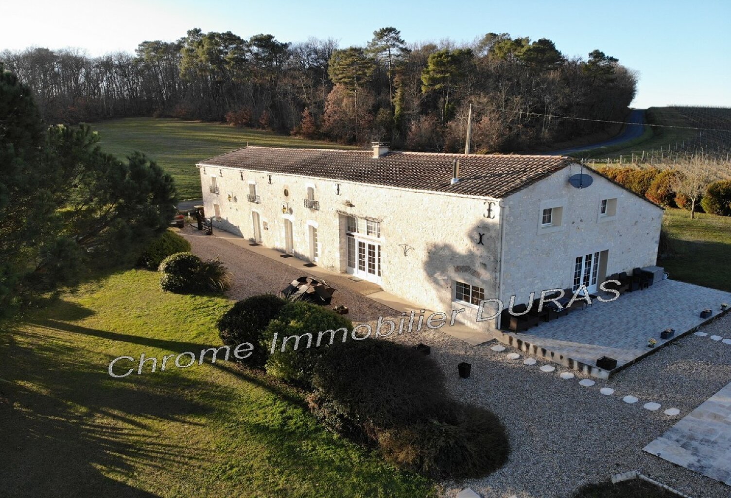 A vendre belle et spacieuse maison de campagne en pierre — photo 1