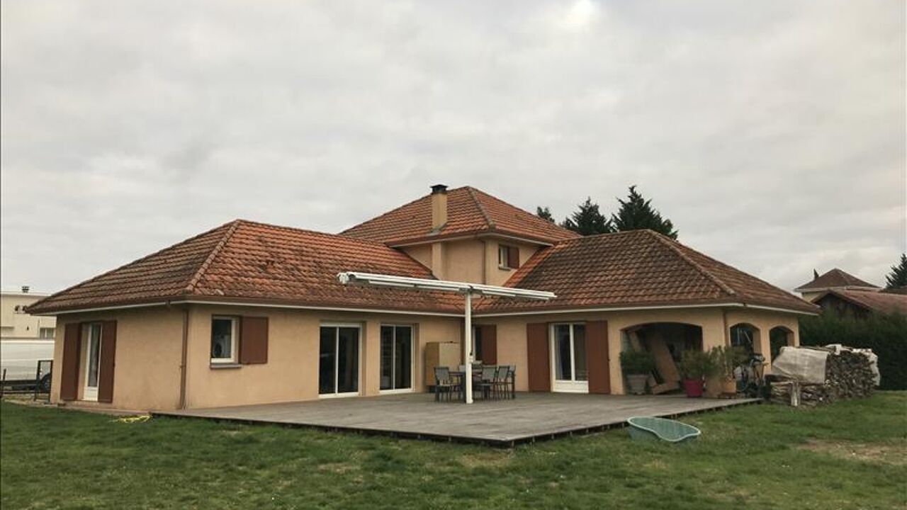 maison 8 pièces 194 m2 à vendre à Saint-Géraud-de-Corps (24700)