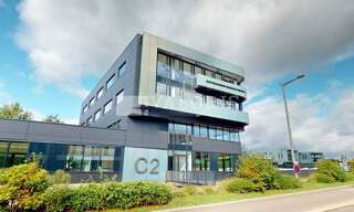 Bureau  1181 m² à louer à Limonest (69760)