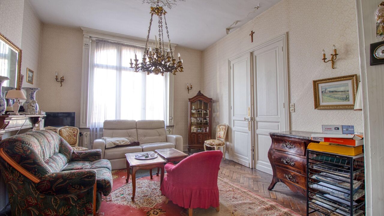 maison 11 pièces 233 m2 à vendre à Valenciennes (59300)