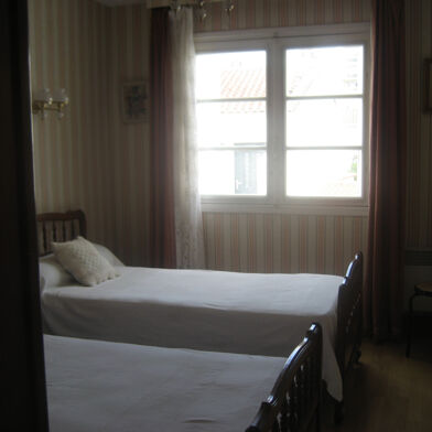 Appartement 4 pièces 600 €