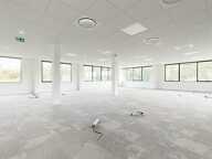 BUREAUX à LOUER — photo 2