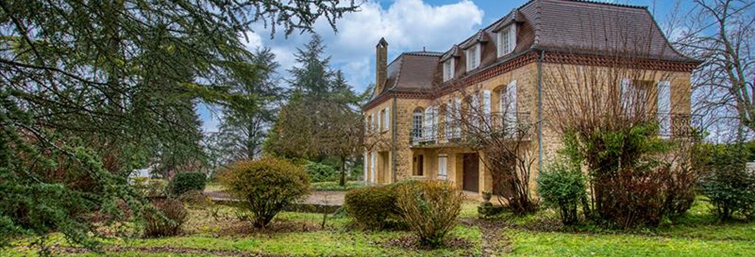 Maison 11 Pièces 231 m² à vendre à Gourdon (46300)