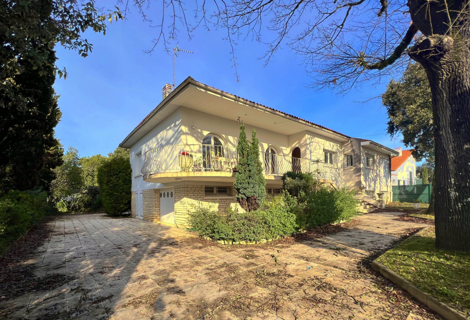 VAUX sur MER-  proche Pontaillac et plage de Nauzan - Villa — photo 1