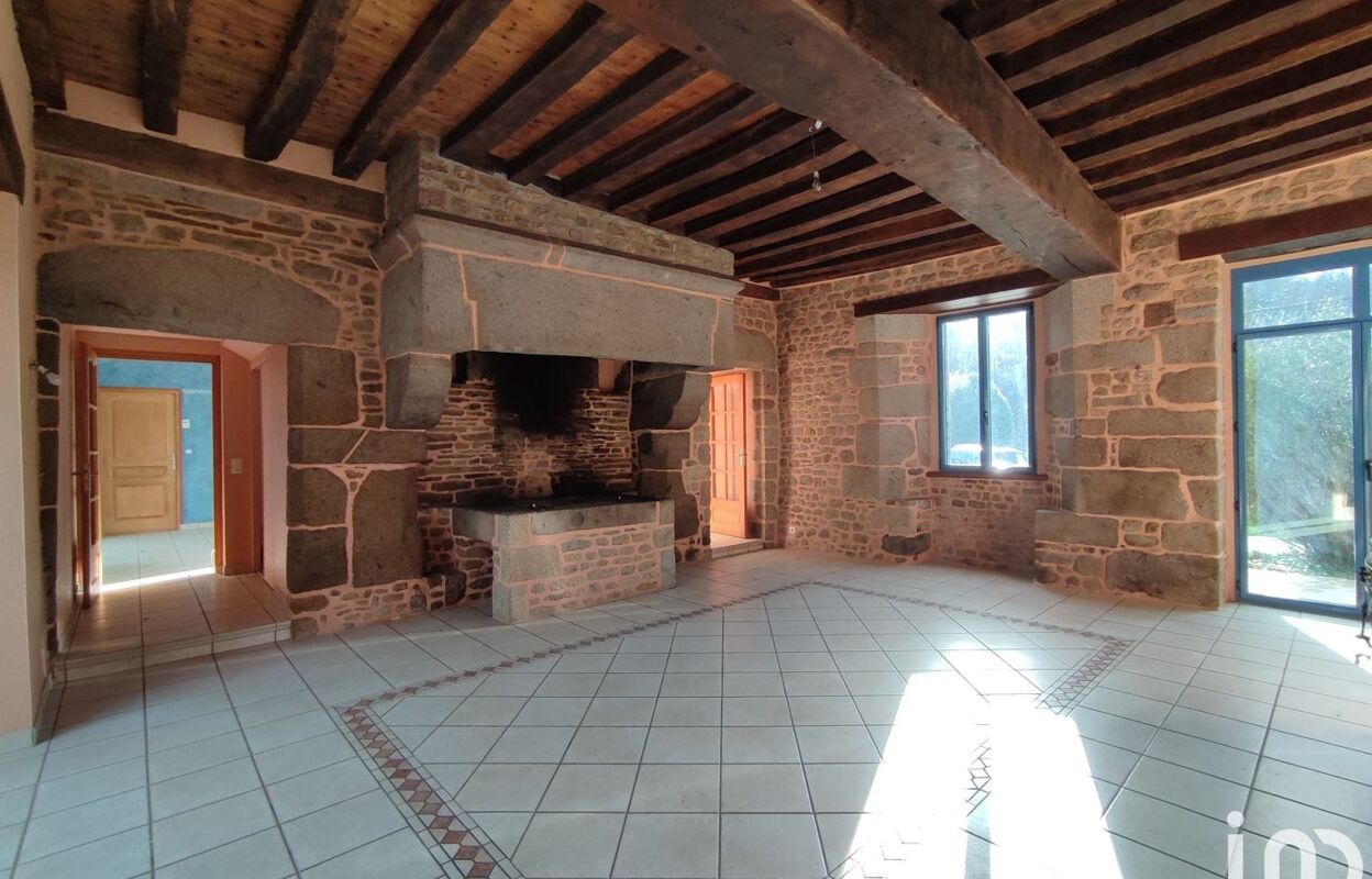 Maison 10 pièces 235 m²