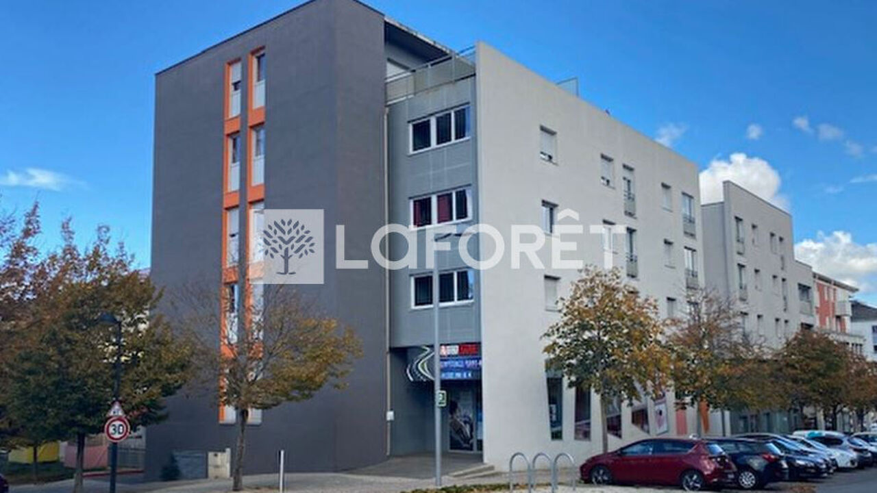 appartement 1 pièces 26 m2 à vendre à L'Isle-d'Abeau (38080)