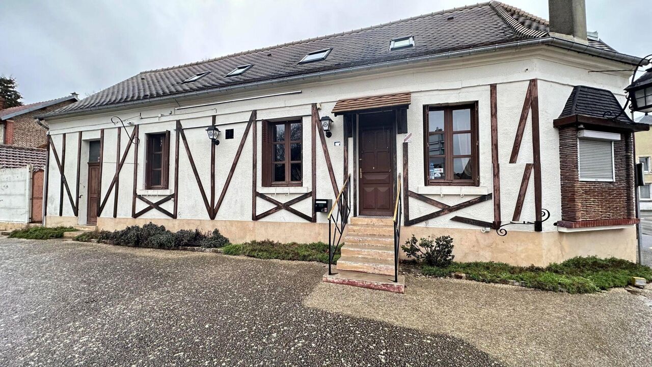 maison 7 pièces 205 m2 à vendre à Bruyères-Et-Montbérault (02860)