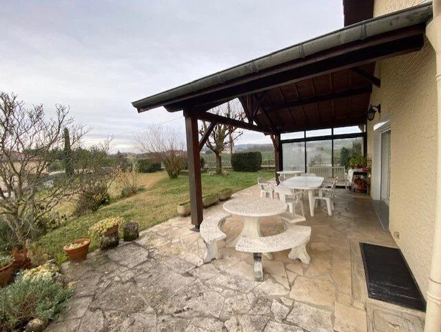 Villa / Maison  T7 à vendre Saint-Sauveur 38160