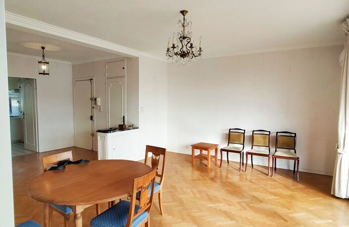 Corniche Immobilier vous propose à la vente, un T3 de 84m², au 7 — photo 5