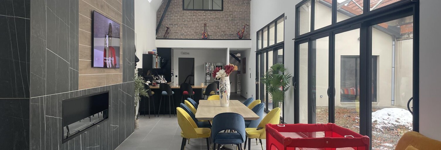 Maison 10 Pièces 305 m² à vendre à Roanne (42300)