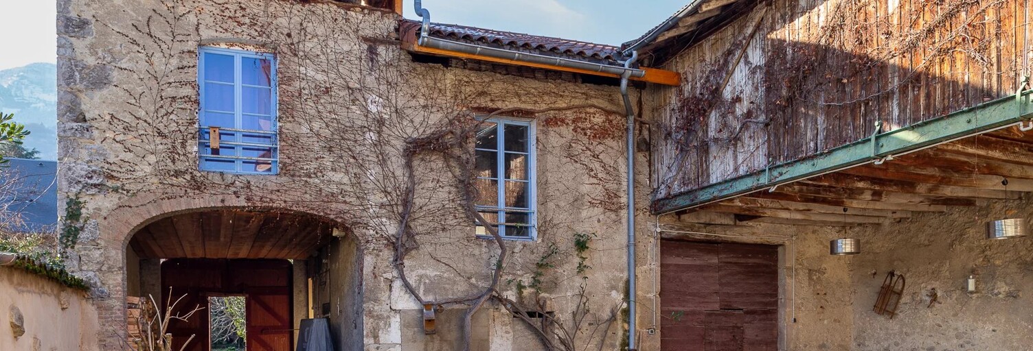 Maison 9 Pièces 200 m² à vendre à Chapareillan (38530)