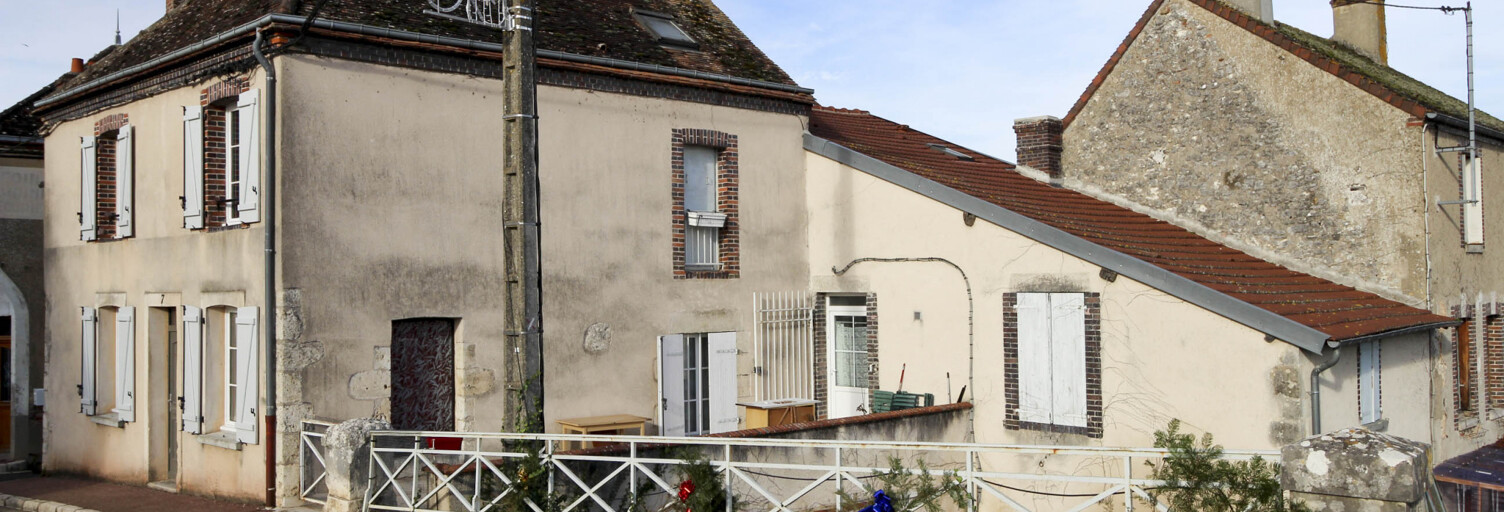 Immeuble  226 m² à vendre à Montbouy (45230)