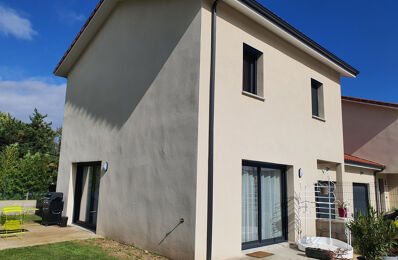 location maison 950 € CC /mois à proximité de Vernosc-Lès-Annonay (07430)