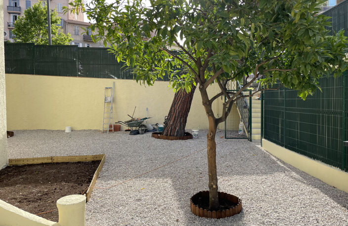 CANNES PROCHE PLAGE VILLA T5 SUD DE 135M2 TERRAIN 500M2 — photo 2