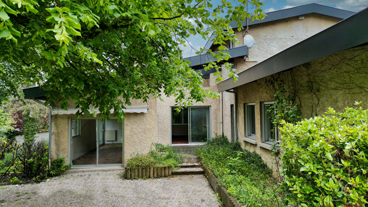 maison 10 pièces 245 m2 à vendre à Écully (69130)