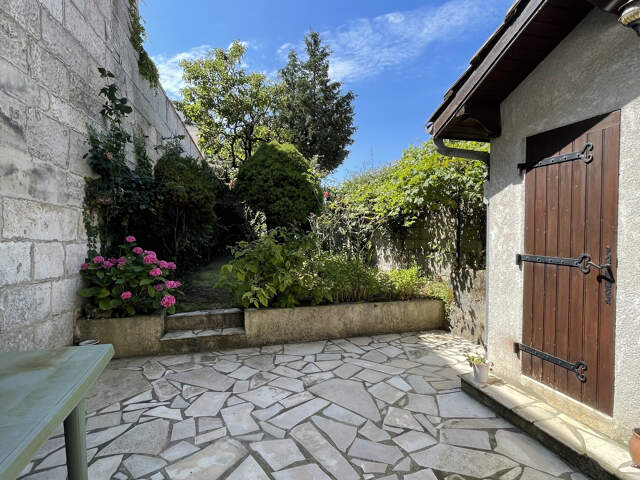 IMMEUBLE DE RAPPORT LOCATIF MIXTE — photo du bien