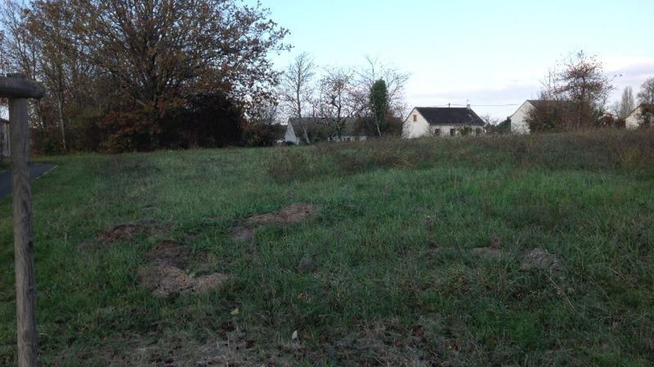 terrain  pièces 600 m2 à vendre à Saint-Gaultier (36800)