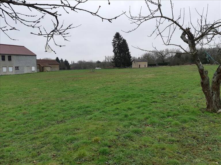 Terrain à bâtir de 0 pièces principales — photo 1