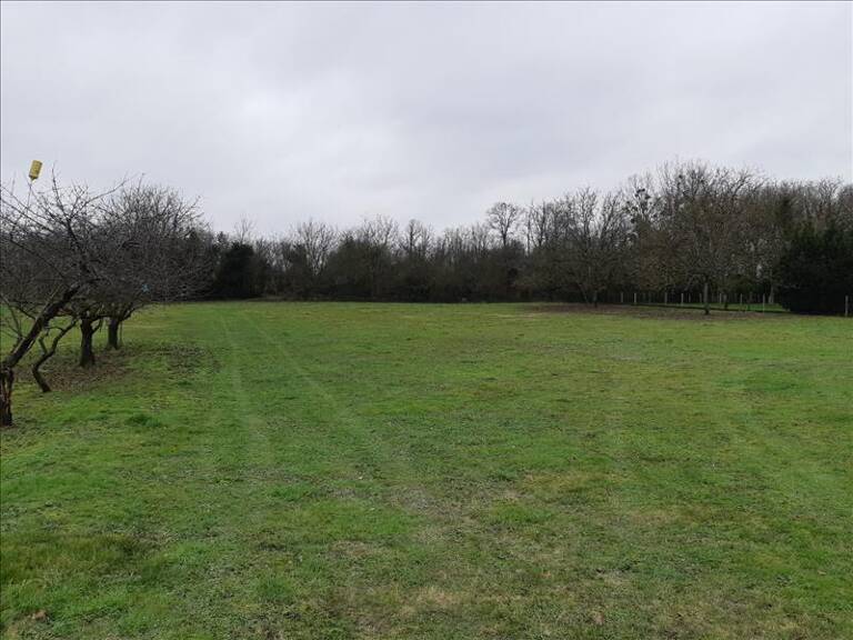 Terrain à bâtir de 0 pièces principales — photo 1