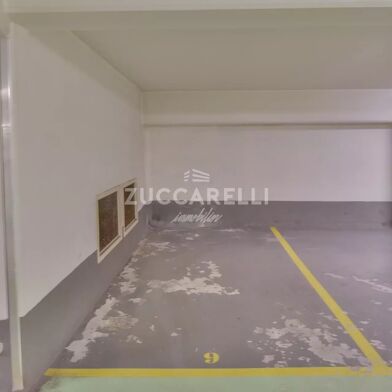 Garage  51000 €